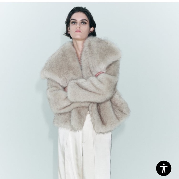 SOLD OUT ZARA SHORT FAUX FUR JACKET - Picture 2 of 2
